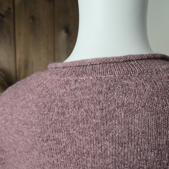 NWT Torrid Vegan Cashmere Pullover V-Neck Ruffle Elbow Sleeve Sweater - Picture 11 of 16